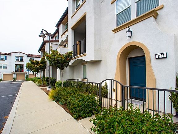 2nd image of 1127 Calle Montana