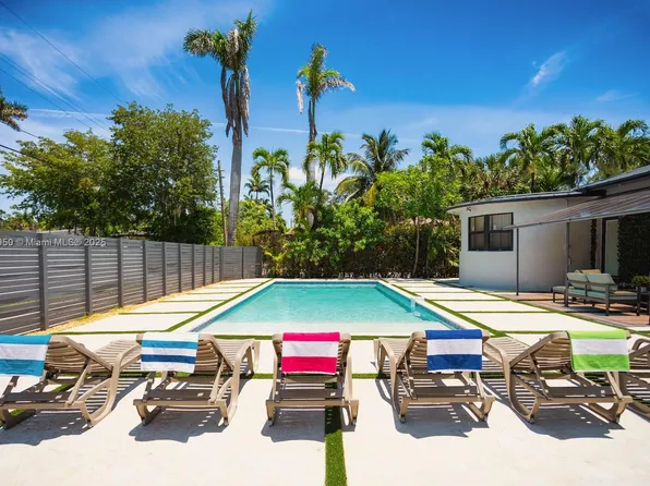 801 Harrison St, Hollywood, FL 33019