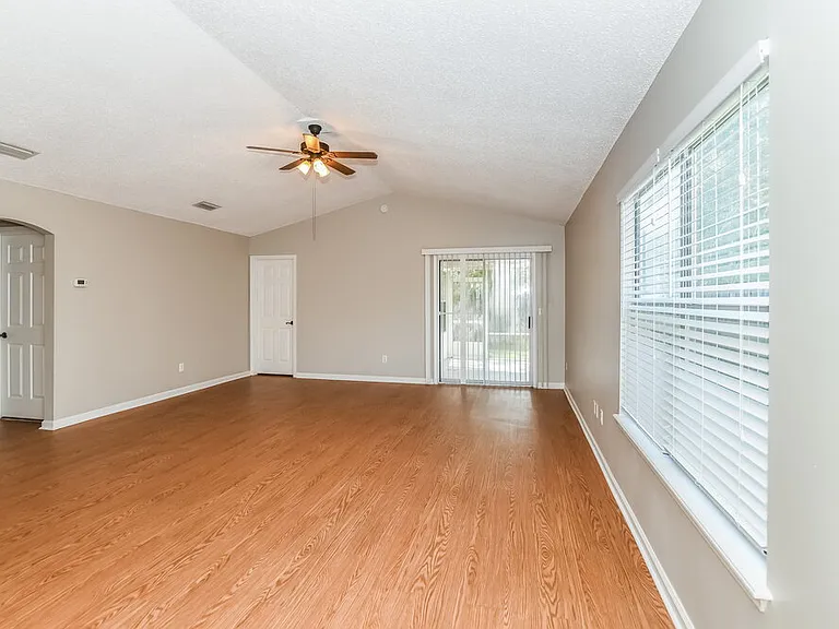 3111 Wavering Ln — Photo 4