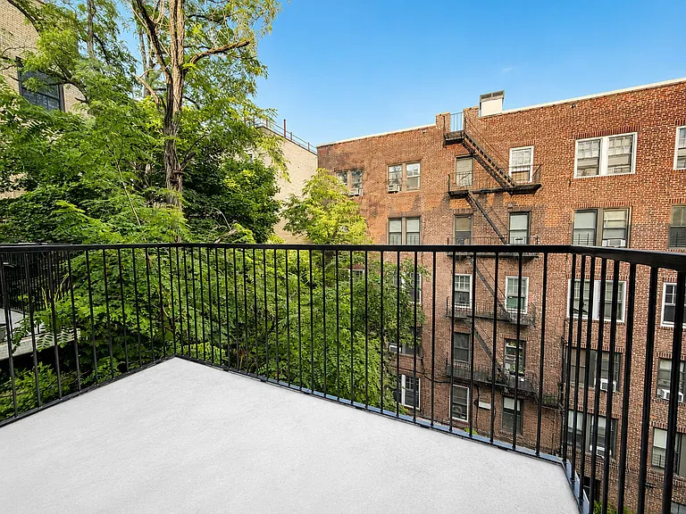 205 Cabrini Blvd #Penthouse 6C — Photo 9