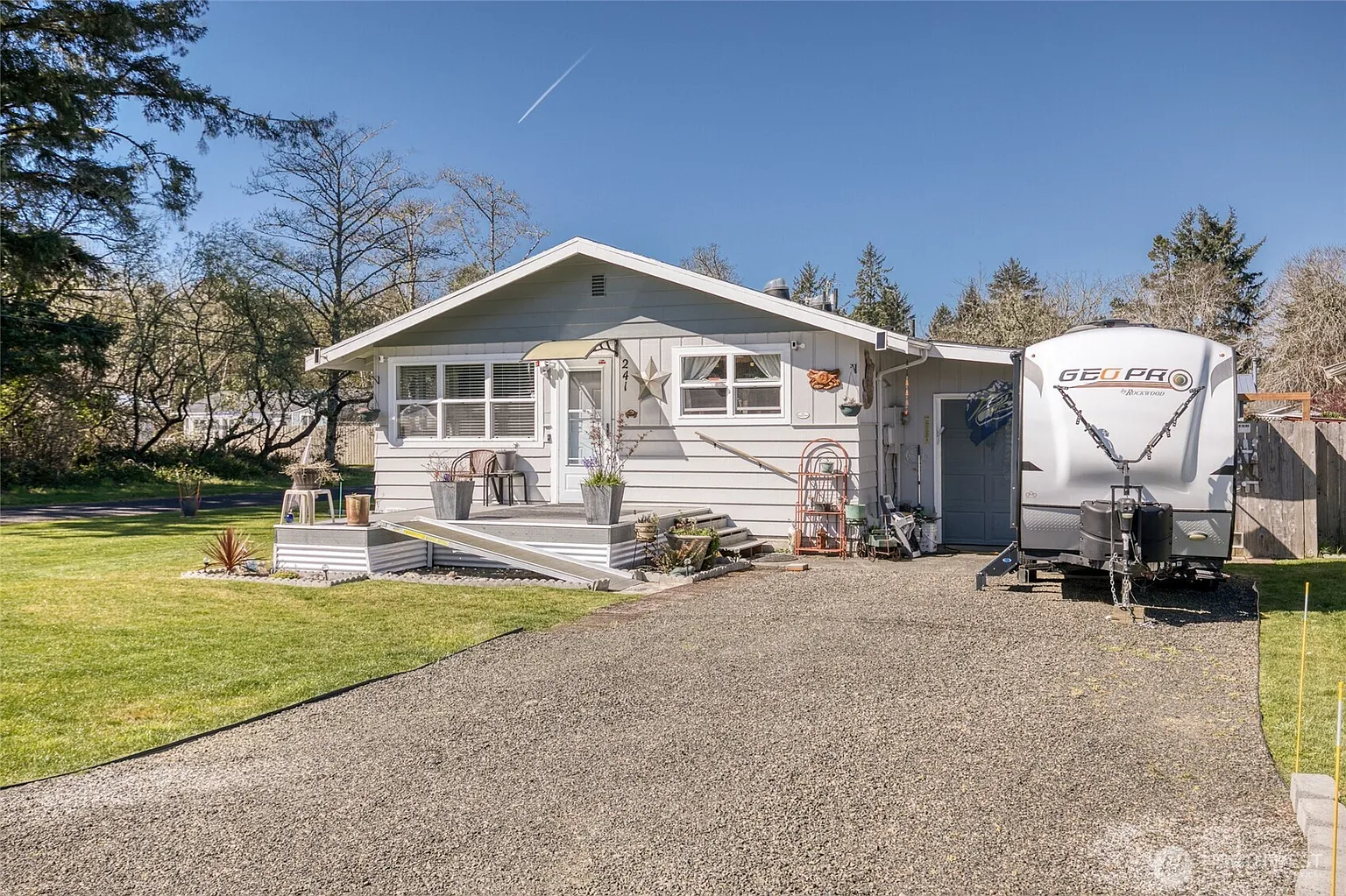 241 S Hoquiam Street photo 1