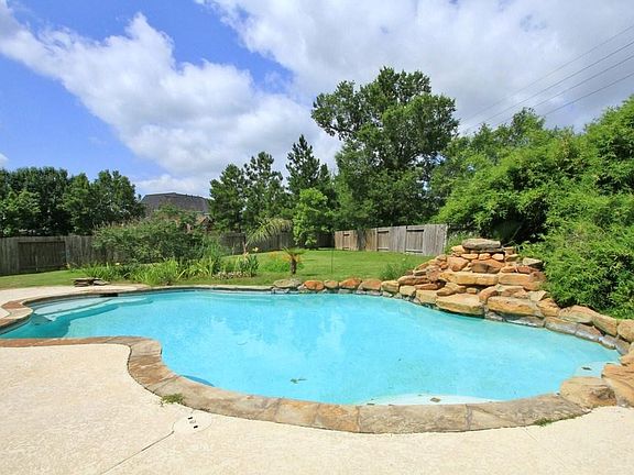 The Sculpted Pool is just the right size and offers a refreshing retreat from the summer heat - and 