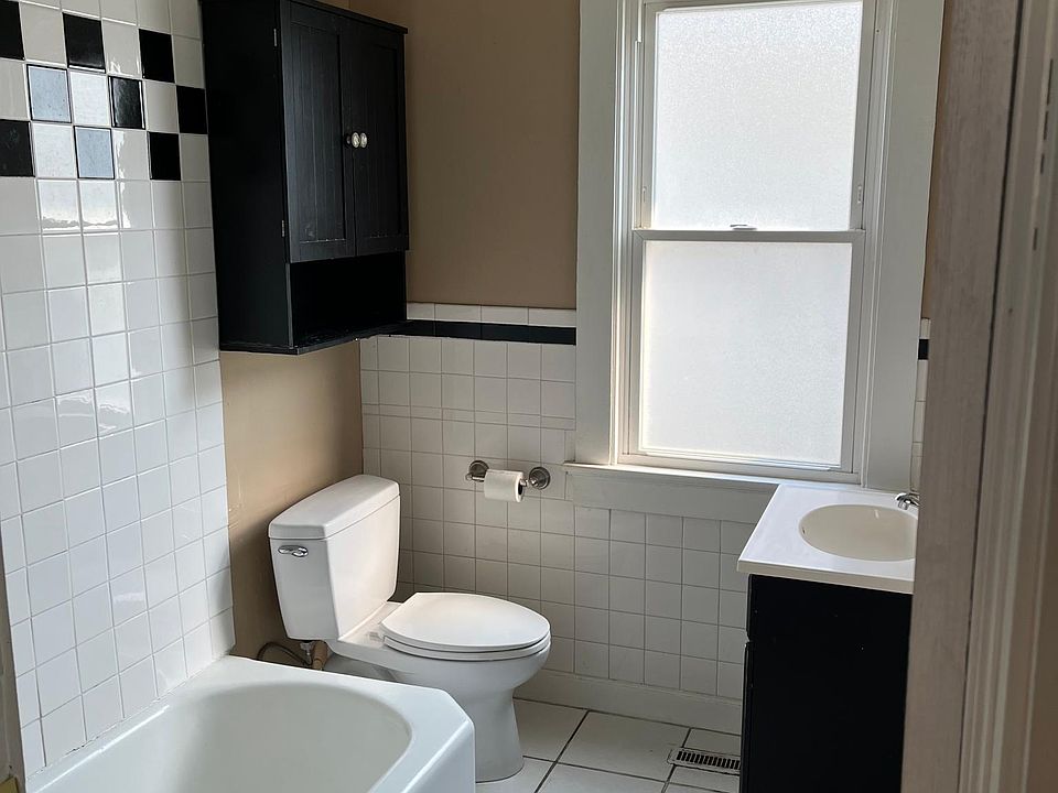 1st image of 420 Lewis Ave