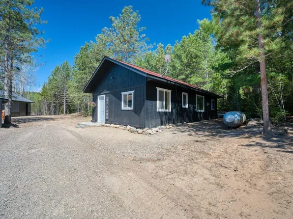 6925 Red Pine Rd, Virginia, MN 55792