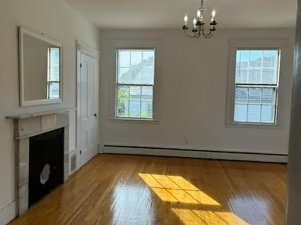 300 Faneuil St, Brighton, MA 02135