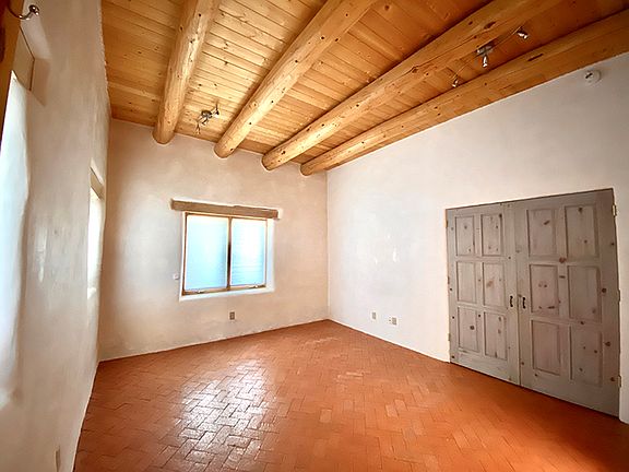4th image of 53A Ellis Ranch Rd