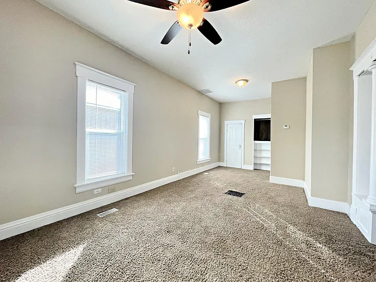 303 S Wayne St — Photo 3