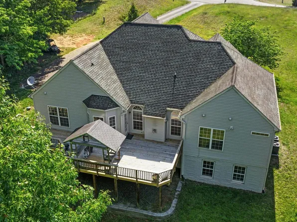 39 River Ridge Ln, Fredericksburg, VA 22406
