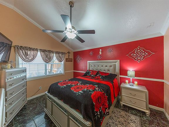 5th image of 7507 Lemma Dr