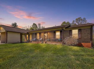 509 Carver Rd, Martinsville, VA 24112