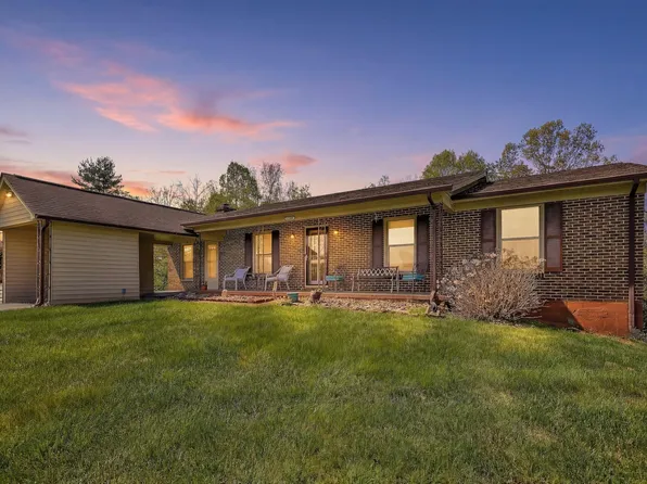 509 Carver Rd, Martinsville, VA 24112