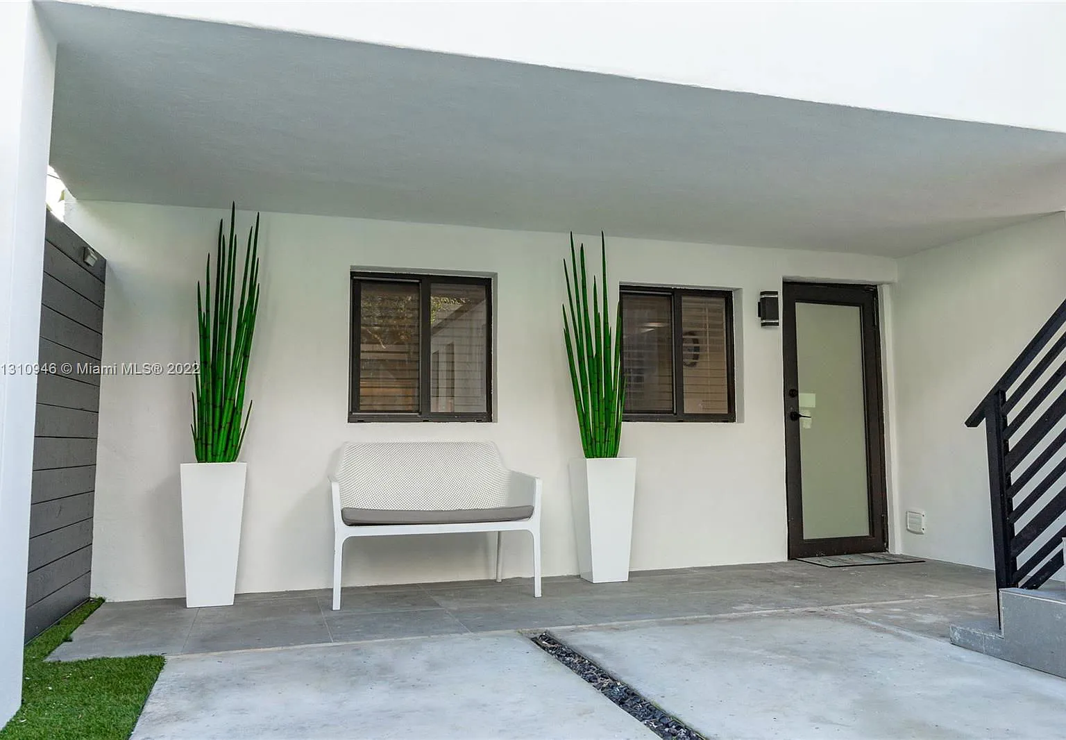 1 bed, 1.0 bath, $2,497 — Photo 1