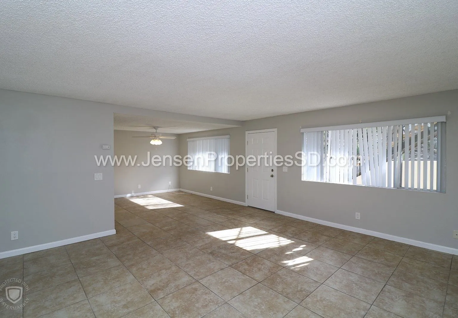 2 bed, 1.0 bath, 980 sqft, $2,200 — Photo 3