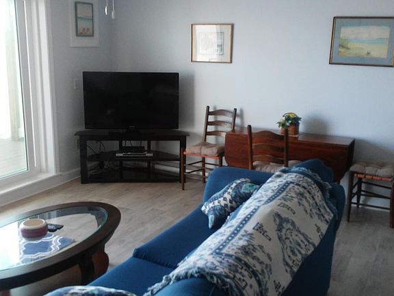 5th image of 39 W Grand Ave #43