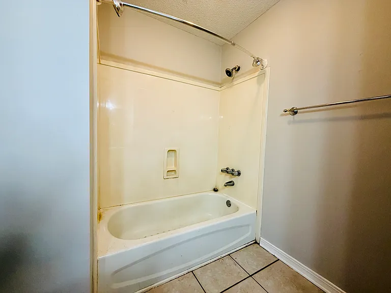570 Becky Ln — Photo 13
