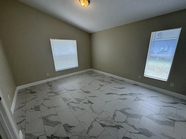2347 Blake Way — Photo 15