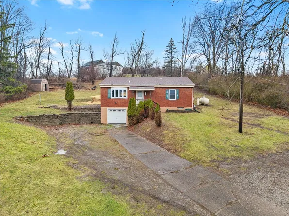 134 Baldwin Rd, Carnegie, PA 15106