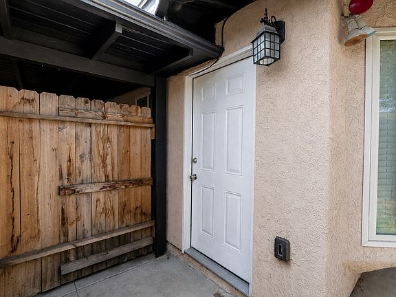 2nd image of 8840 San Vicente Ave