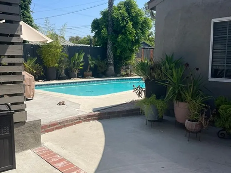6254 Agnes Ave — Photo 11