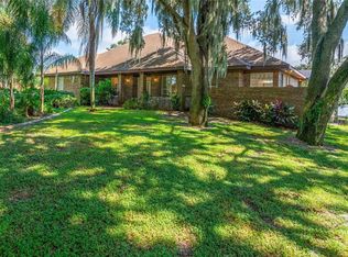 2467 Lake Front Dr, Lake Wales, FL 33898