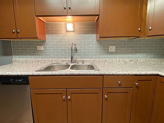 2nd image of 718 Tullamore Ct APT 1D