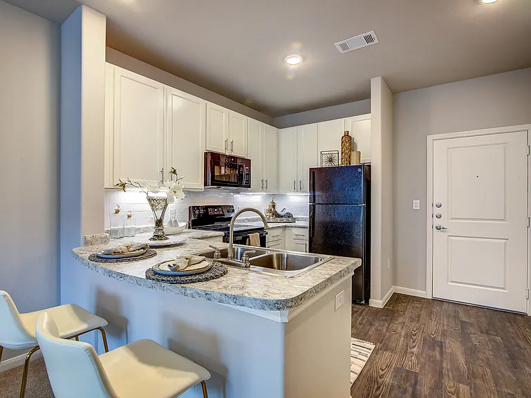 900 Gordon Heights Ln — Photo 42