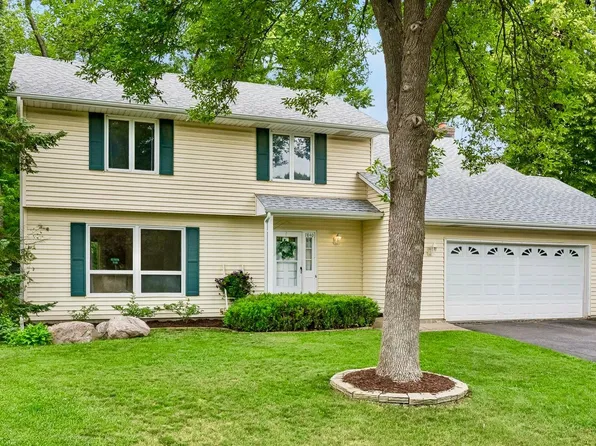 7840 W 100th St, Bloomington, MN 55438