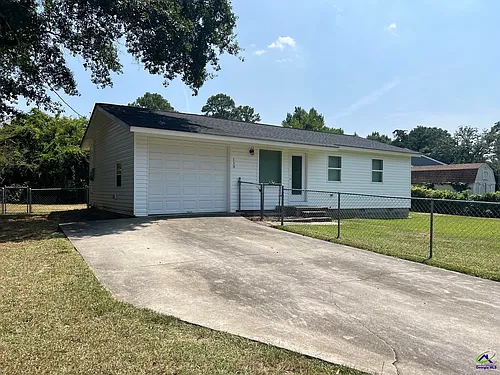 110 Trinity Dr Photo 1