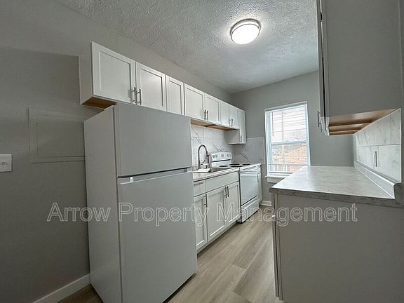4th image of 723 Ella St #C1
