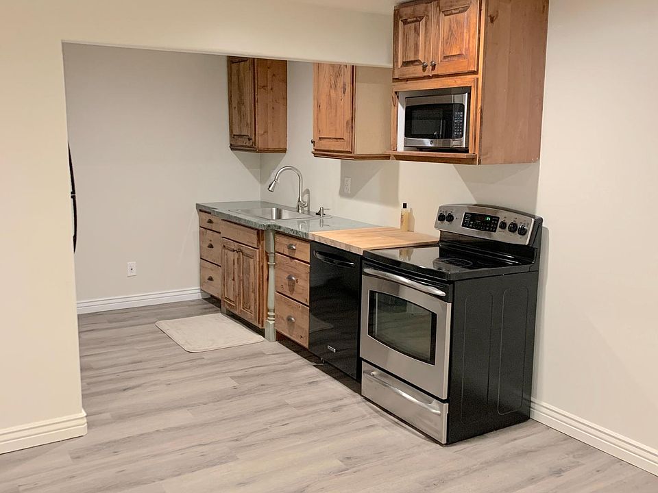 1st image of 39 N Archmore St