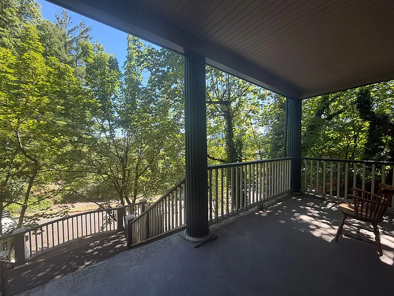 1314 SW Hall St — Photo 1