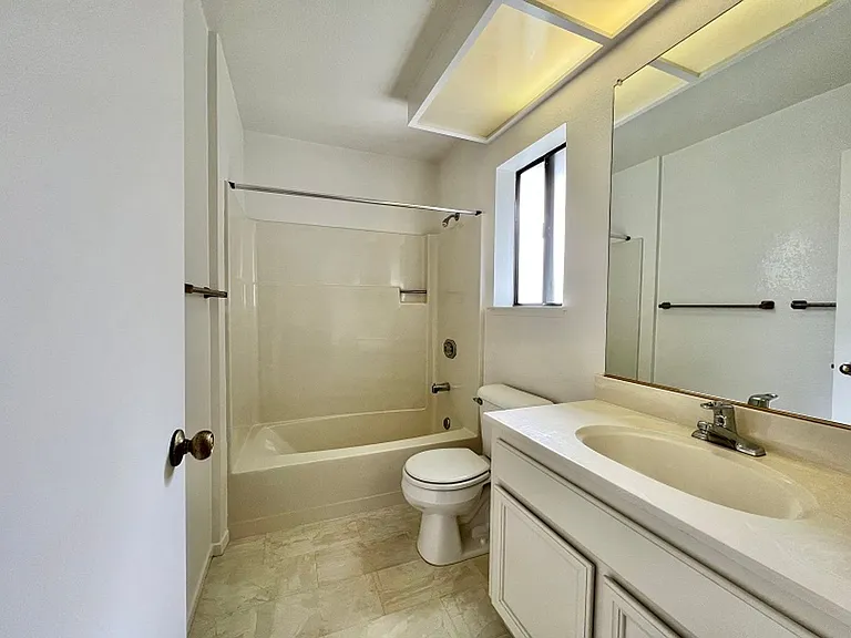 485 Trout Ct — Photo 24