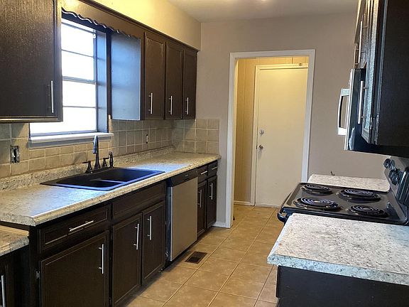 5th image of 1712 S 5th St