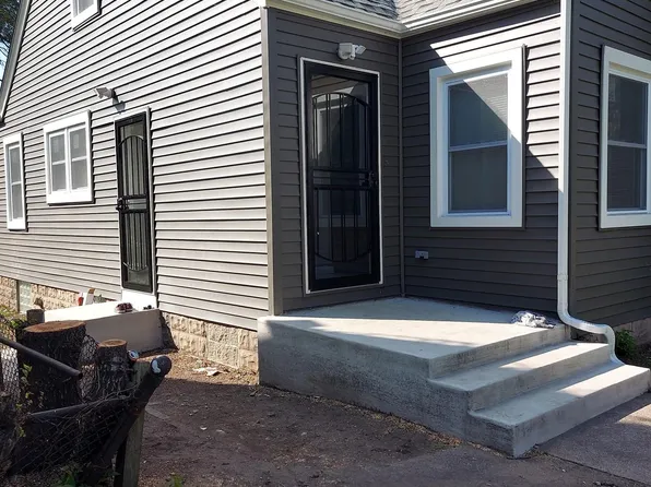 656 Ohio St, Gary, IN 46402