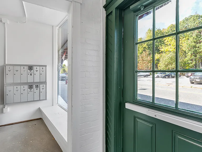 83 Main St #9 — Photo 15