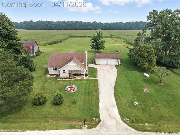 2nd image of 5770 Greenwood Rd