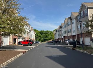 98 Conover Ter, Lebanon, NJ 08833