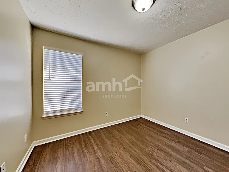 1633 Jo Ann Dr — Photo 15