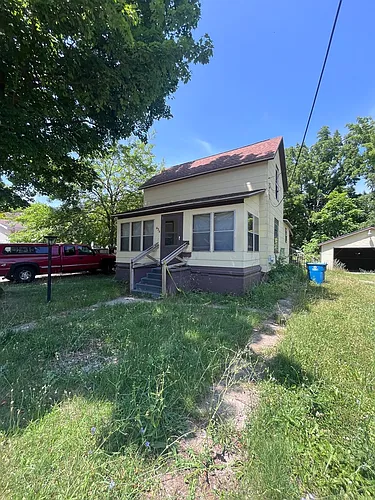 636 Florence St Photo 1