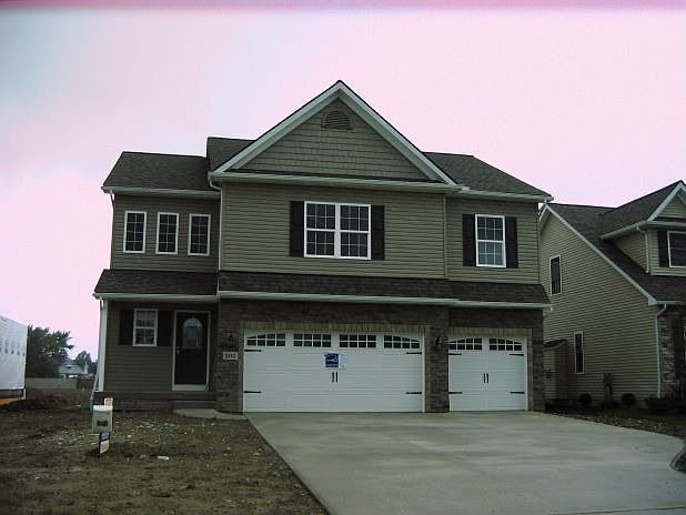1st image of 202 Shoreland Cir