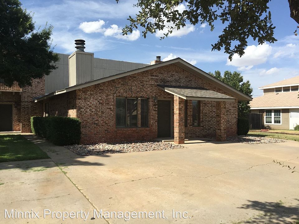 1st image of 422 W Pecan Ave