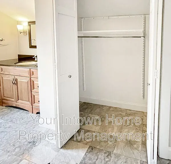 2695 Sharondale Dr NE — Photo 35