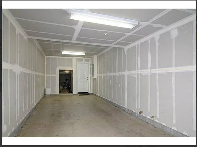 1856 Snell Pl — Photo 4