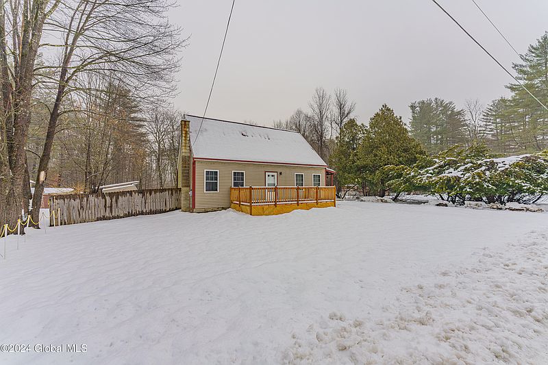 2nd image of 111 Dimmick Road