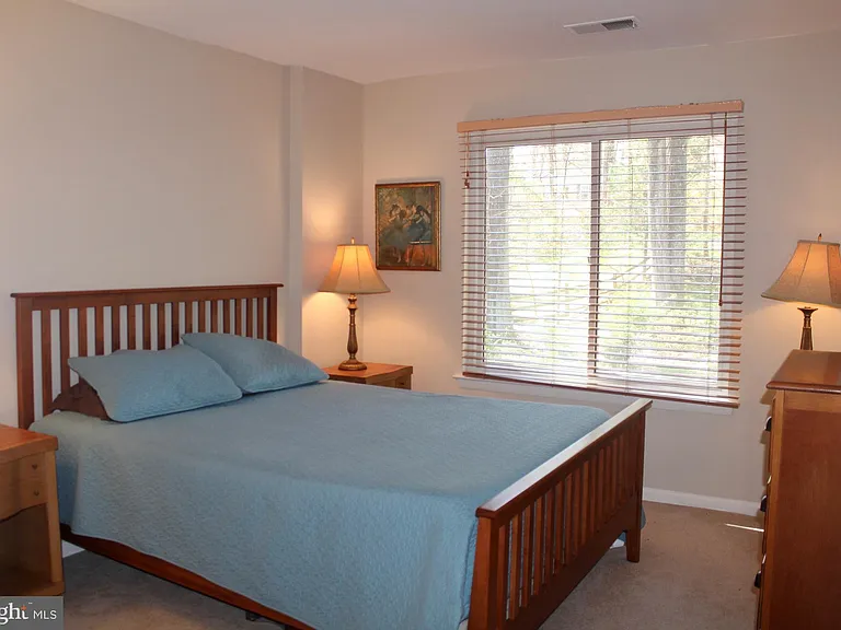 1118 Challedon Rd — Photo 14