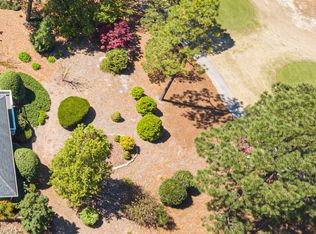 10 Glen Devon Dr, Southern Pines, NC 28387