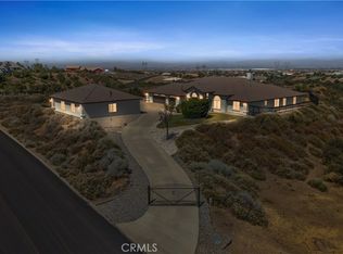 6523 Landover Rd, Oak Hills, CA 92344