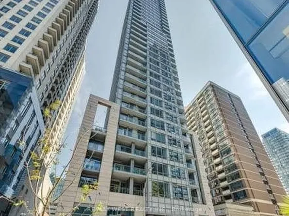 21 Balmuto St, Toronto, ON