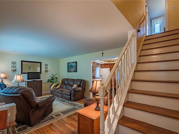 2nd image of 108 Arden Dr