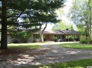 1285 Liebeck Rd, Chelsea, MI 48118